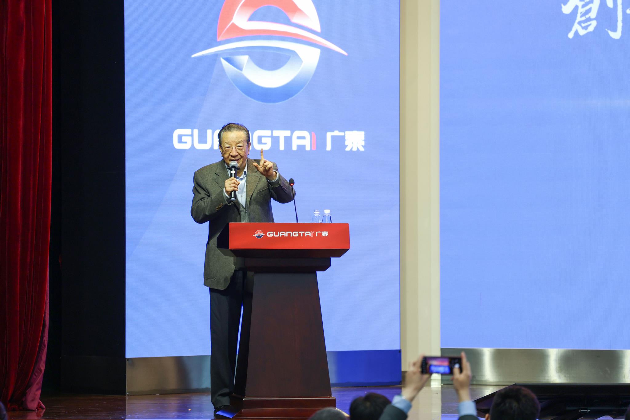 181818.jpg 181818.jpg